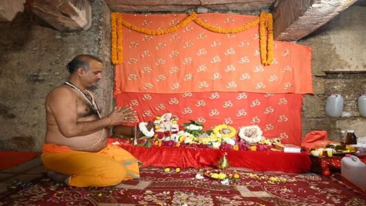 No relief to Muslim side in Vyasji Puja case