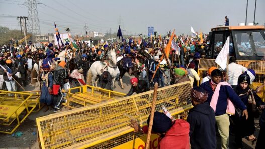 The matter of farmers' march to Delhi reached SC